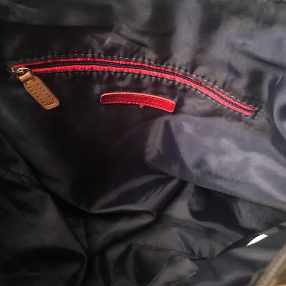 Like Brand New Tommy Hilfiger shoulder/satchel bag. - Picture 9 of 11